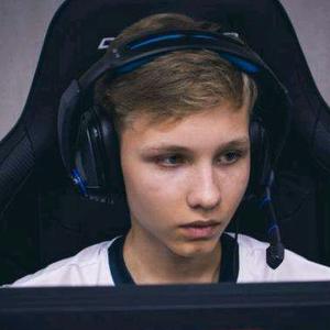 初期阶段的 初期阶段的